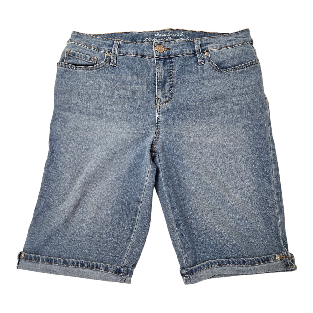 Gloria Vanderbilt shorts size 8 Light blue with cuffs Slimming Effect
